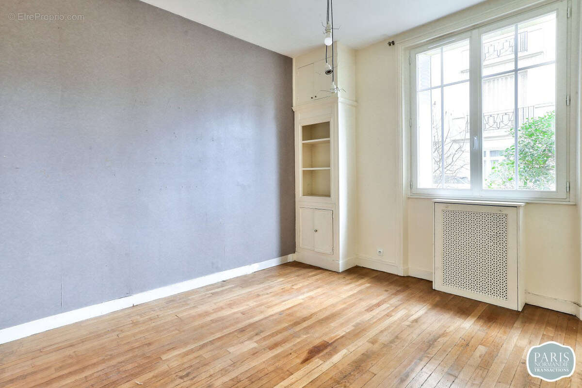 Appartement à NEUILLY-SUR-SEINE