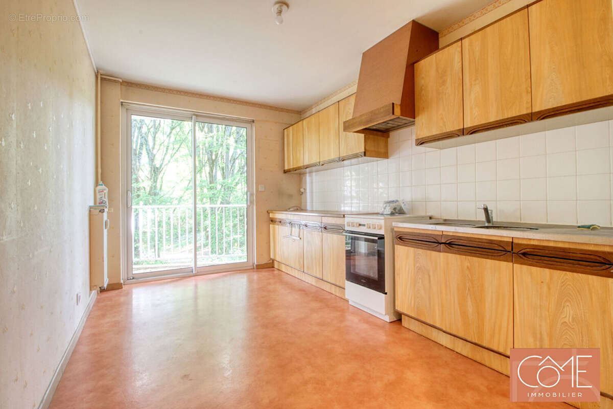 À vendre en exclusivite chez côme immobilier -quartier le blosne - t4 de 80m²- beau potentiel de renovation- parking sous-sol - photo 2