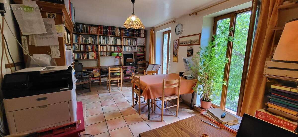 Photo 9 - Maison à SAINT-LAURENT-DE-CERDANS