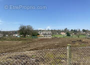 Terrain à LA CHAPELLE-SAINT-SEPULCRE