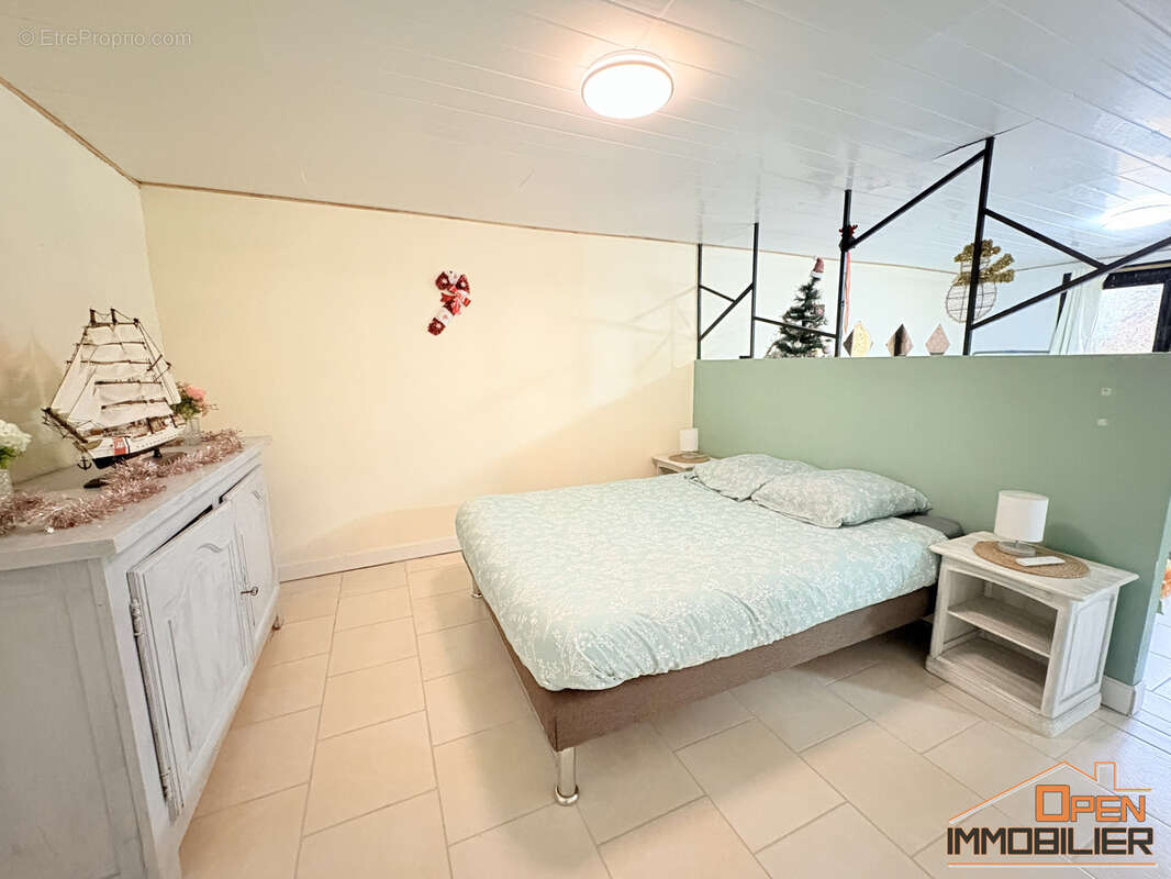 Maison à CARSAC-AILLAC