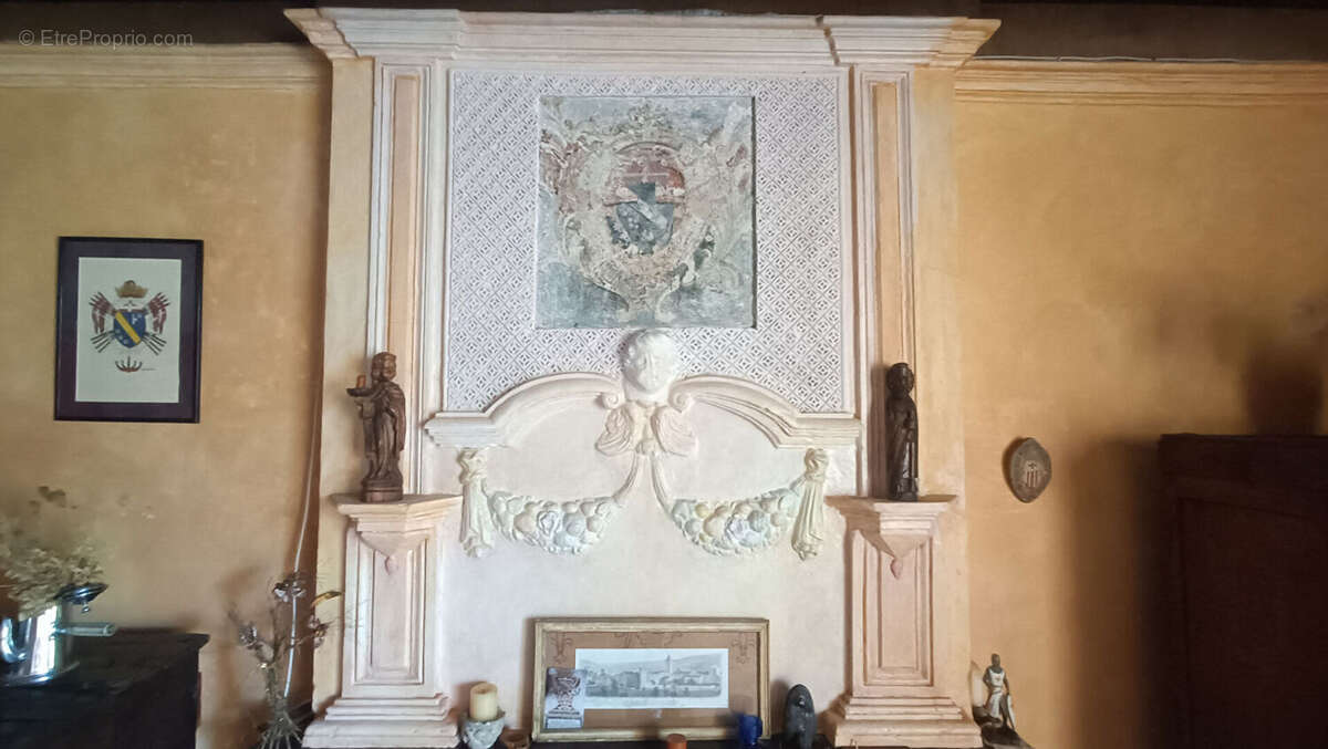 Maison à SAINTE-EULALIE-DE-CERNON