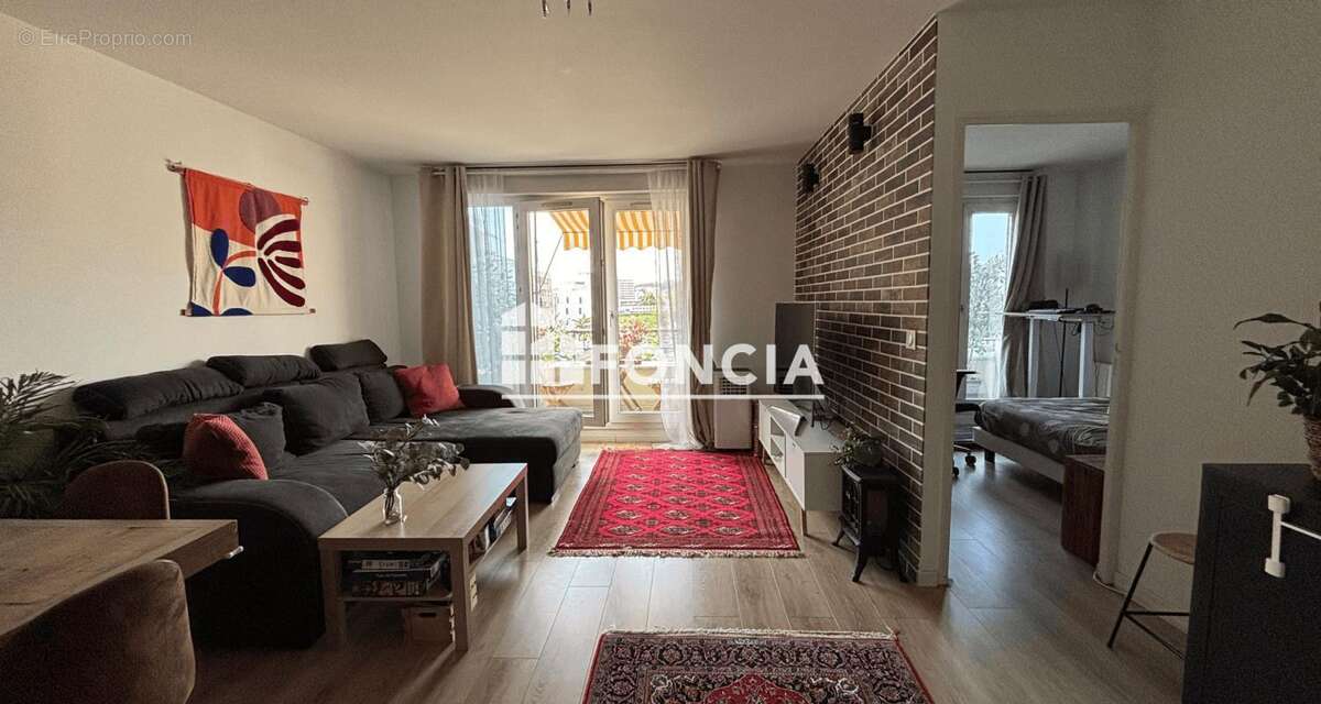 Appartement à SAINT-GRATIEN