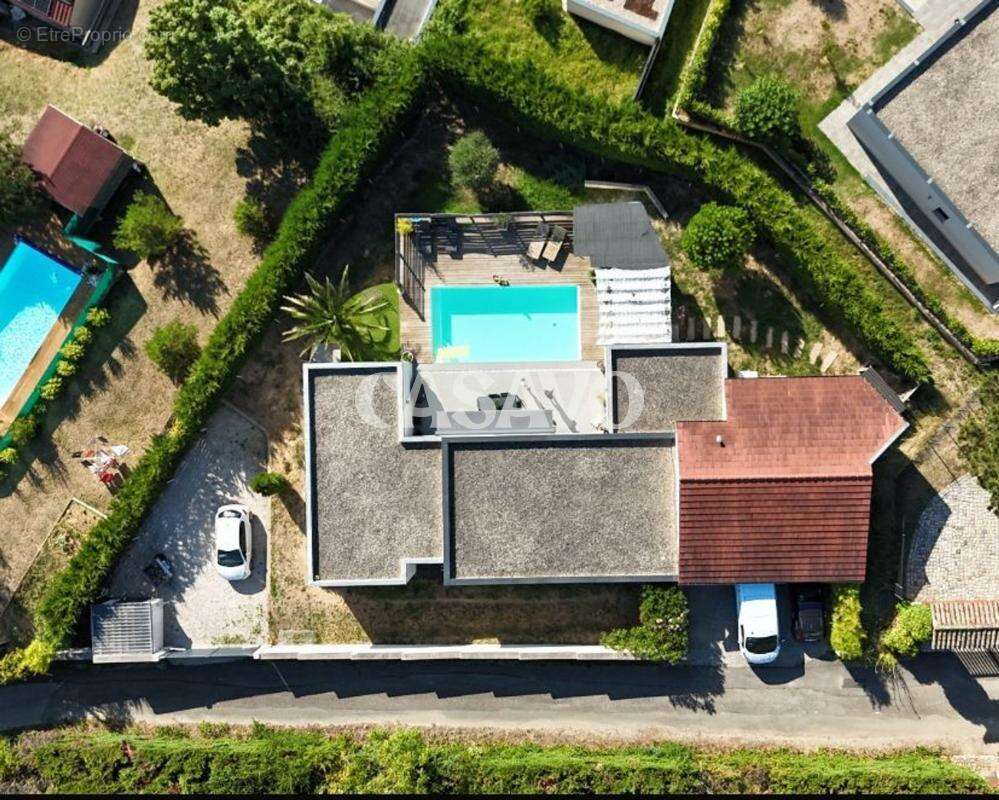 Maison à REVENTIN-VAUGRIS