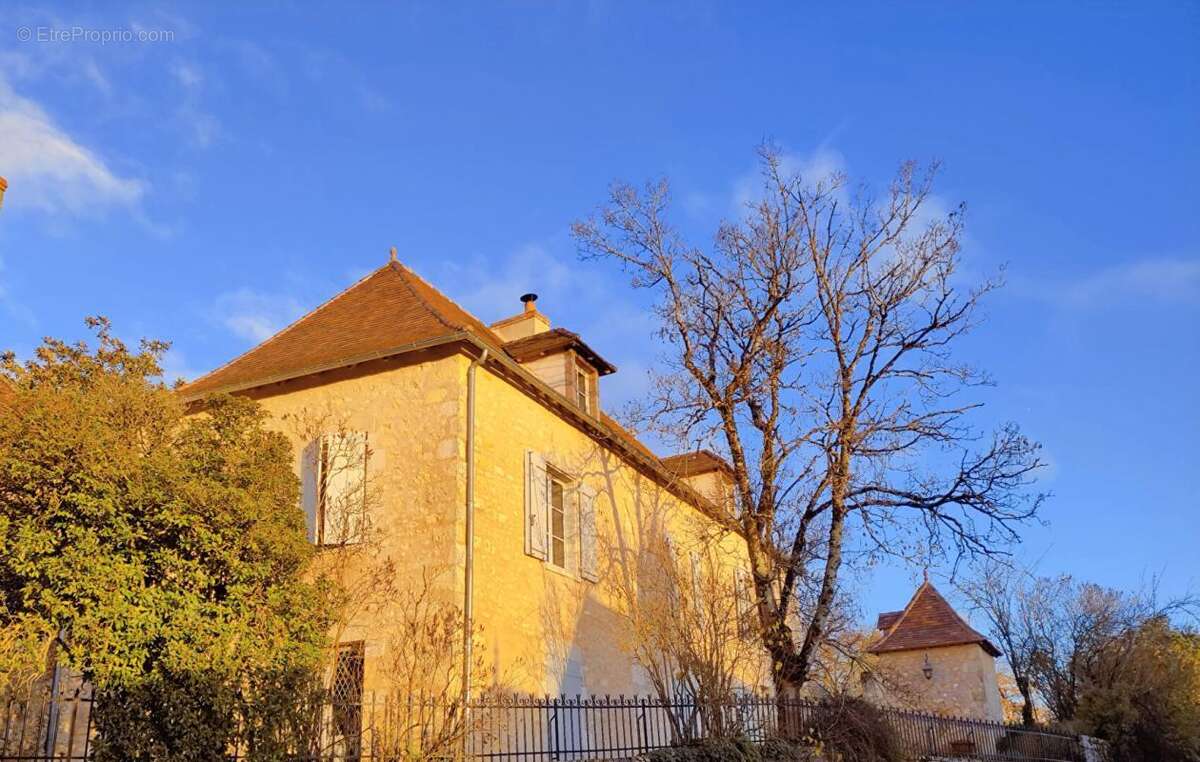 Maison à ANGLES-SUR-L'ANGLIN