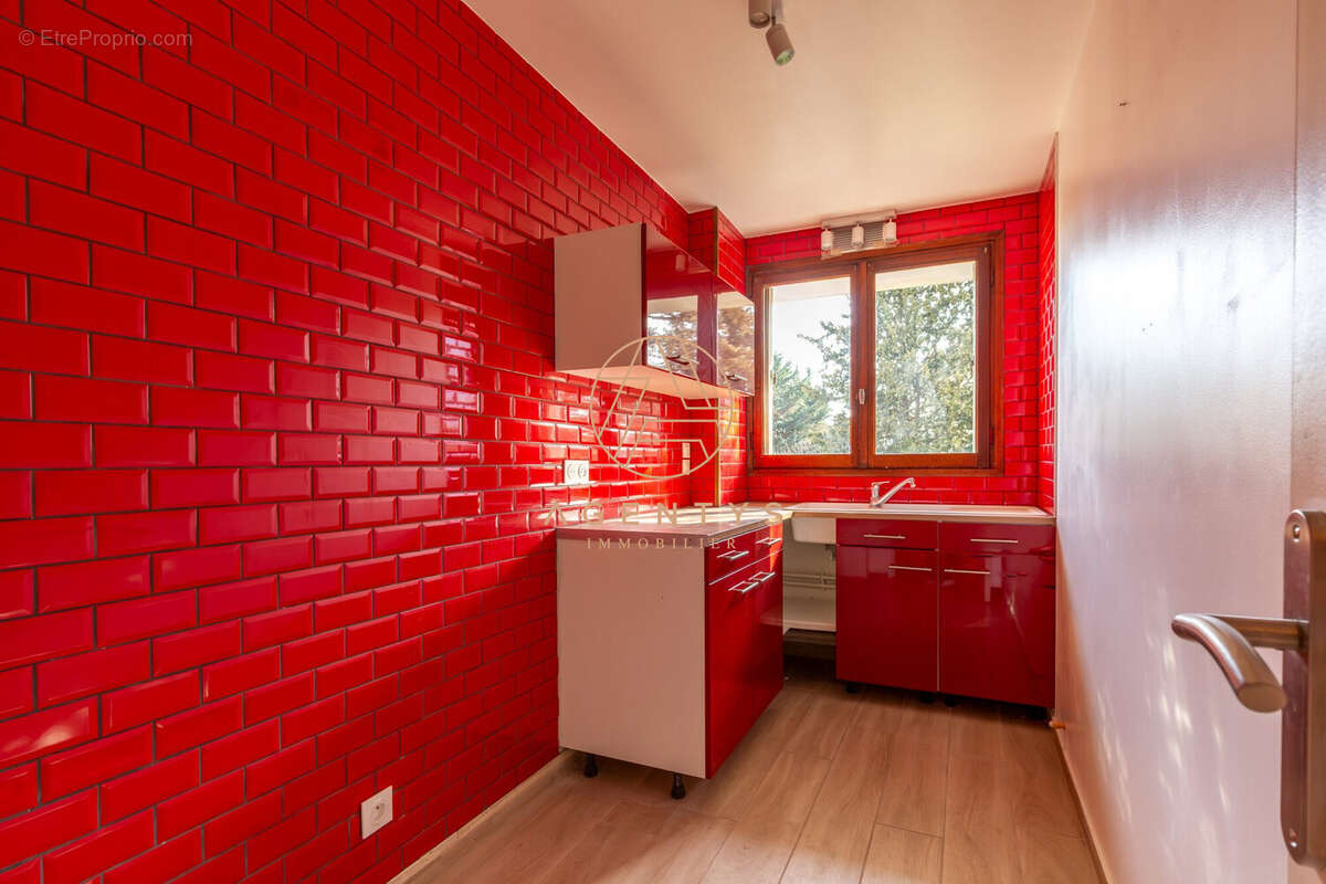 Appartement à LE PERREUX-SUR-MARNE