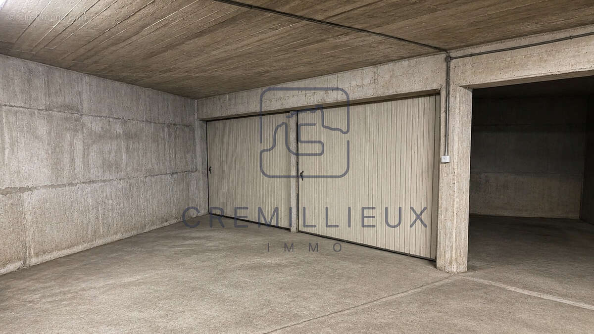 Garage fermé - photo 2