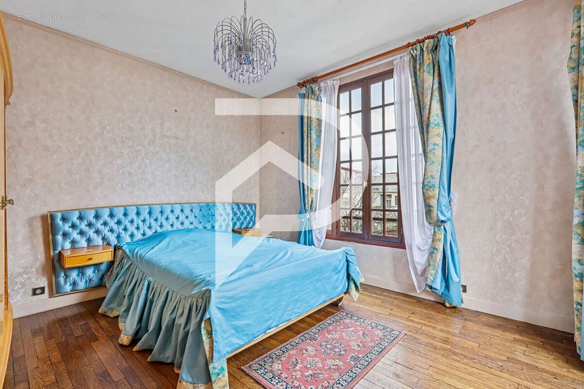Maison à COLOMBES