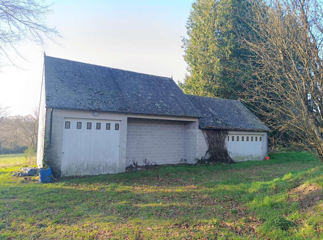 Maison à SAINT-THOIS