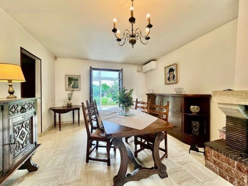 Maison à ATHIS-MONS