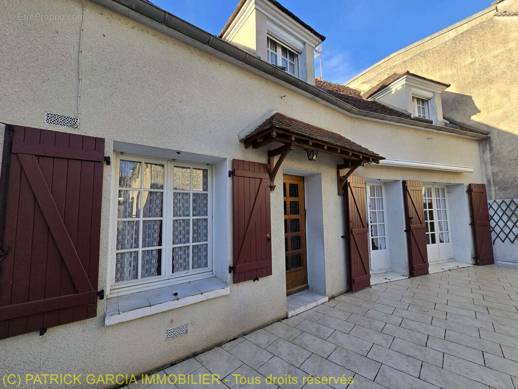 Maison à IRANCY