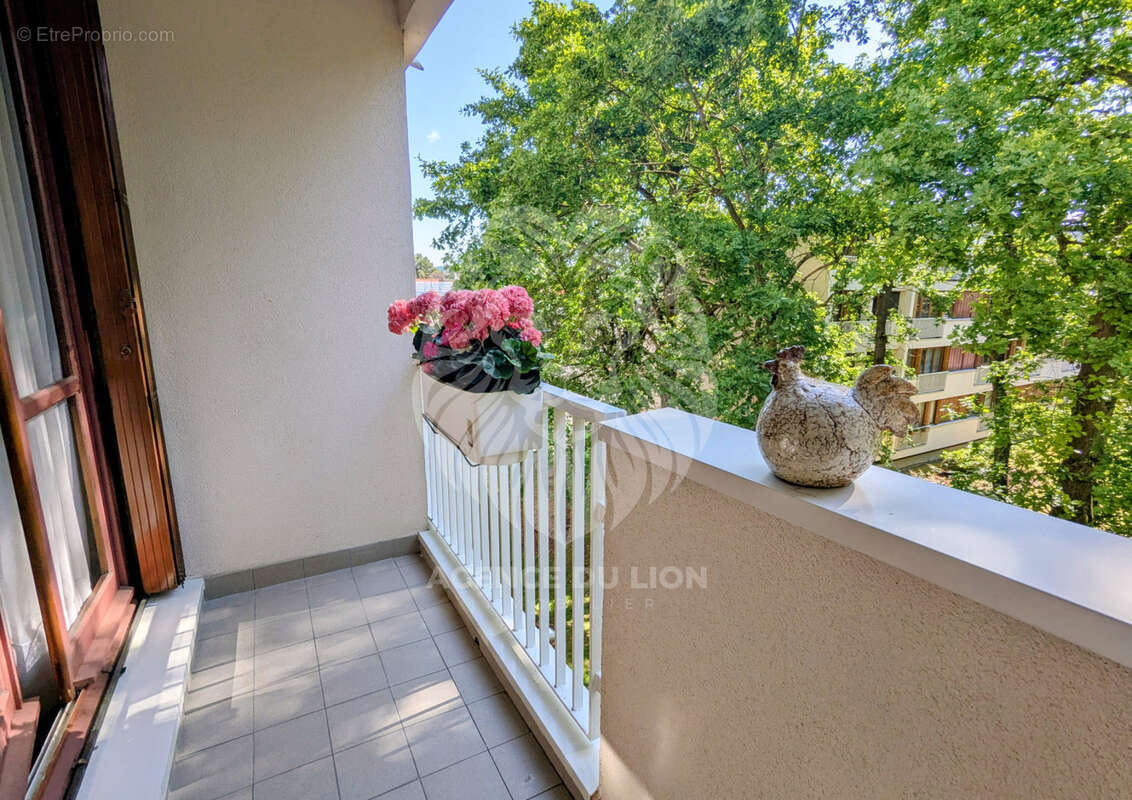 Appartement à BEAUCHAMP