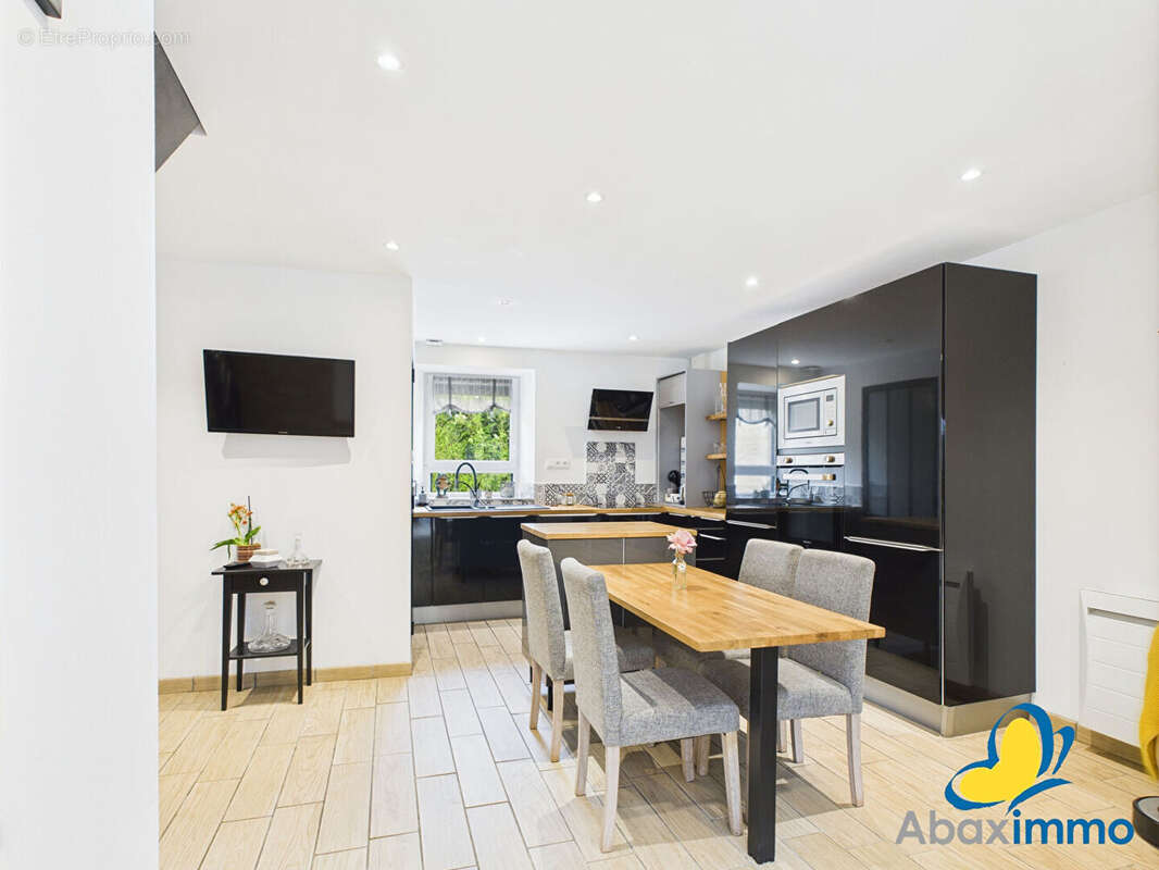 Maison rénovée à Villers Canivet - photo 3