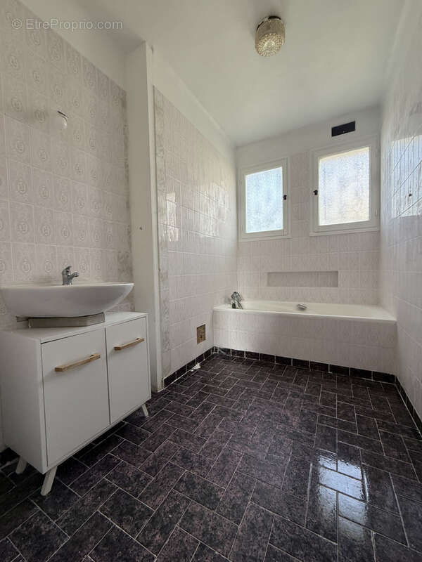 A Vernouillet - Maison de 5 chambres sur sous-sol total - photo 11