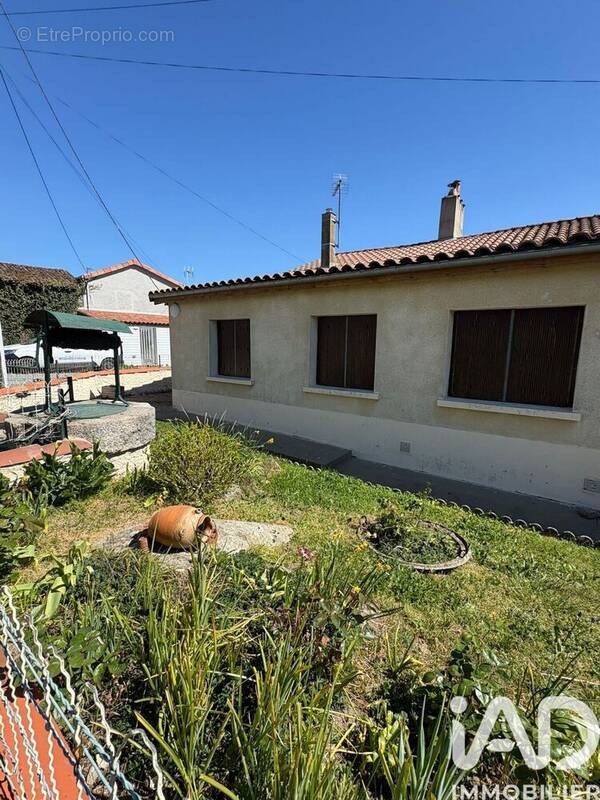 Photo 1 - Maison à MONCOUTANT