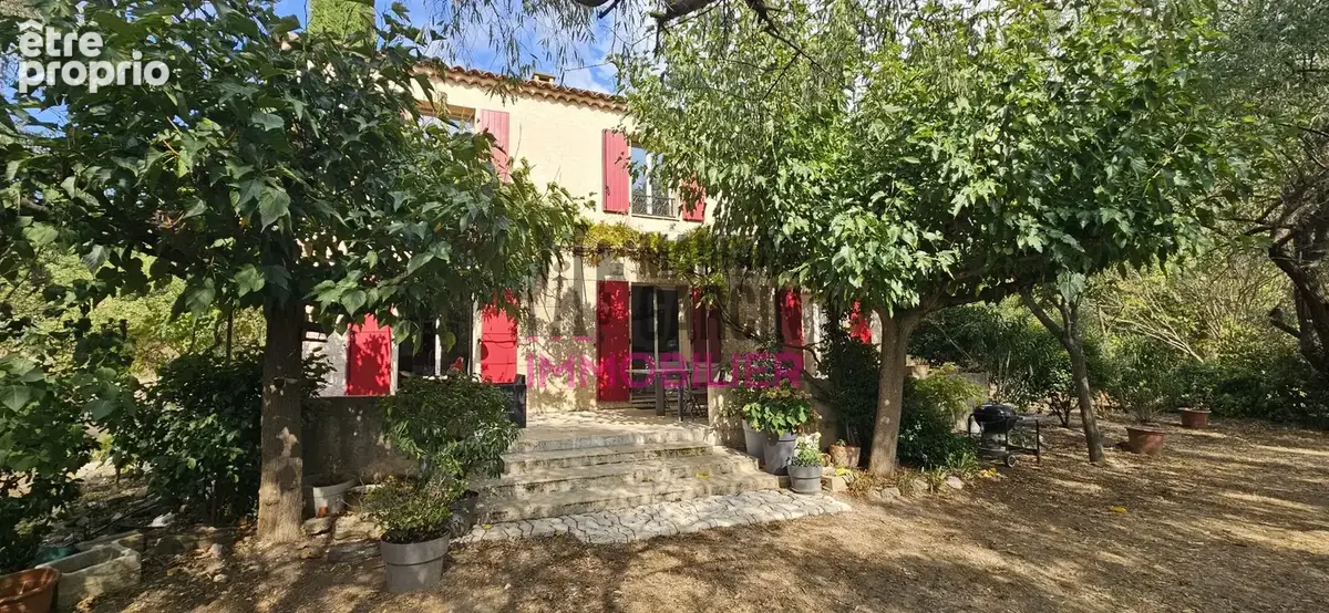 Maison 7 pièces 144 m² à vendre à L'isle-Sur-La-Sorgue (84800) - photo 3