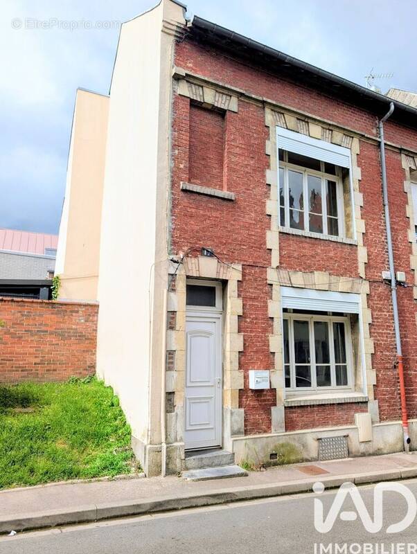 Photo 1 - Maison à SAINT-QUENTIN