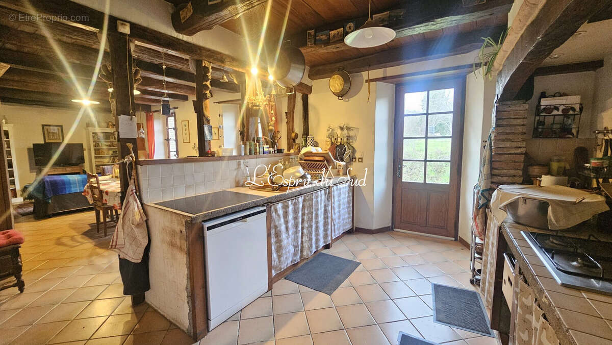Maison 158 m² à Lisle-Sur-Tarn  - photo 7