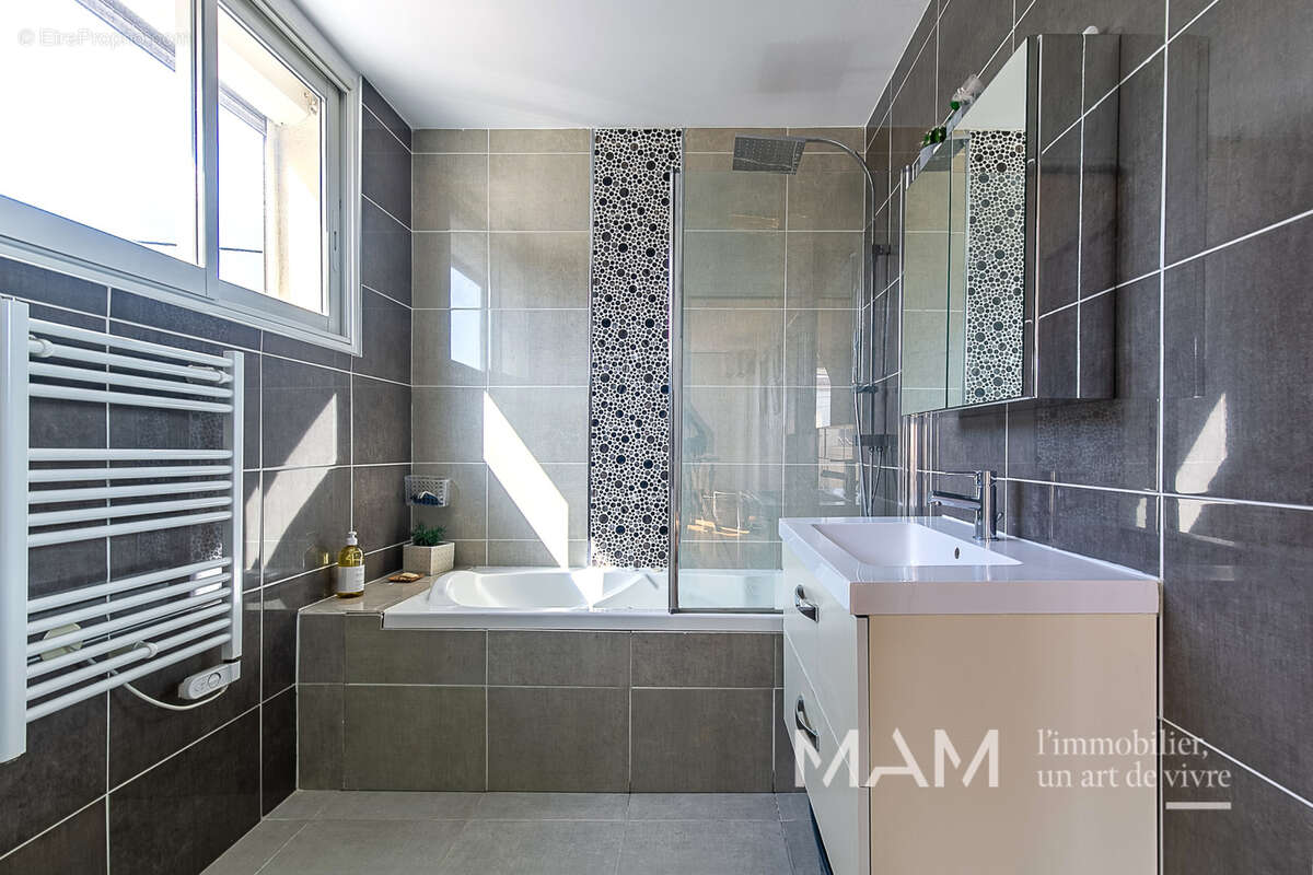 Maison à MARSEILLE-8E