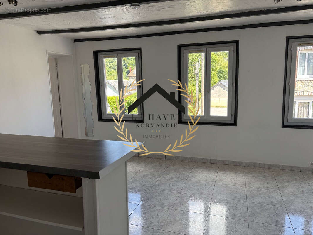 Appartement à EPOUVILLE