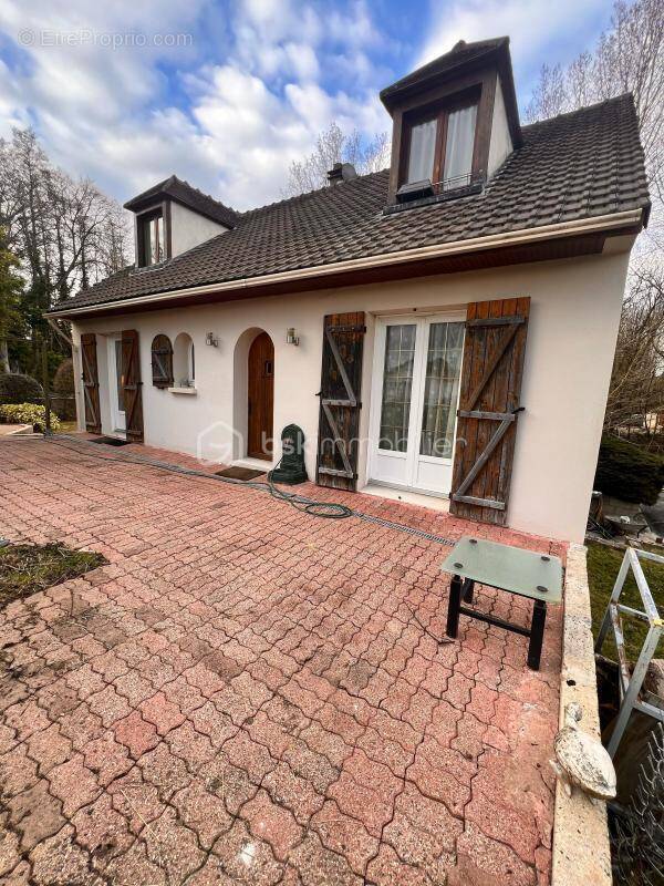 Maison à MAREST-SUR-MATZ