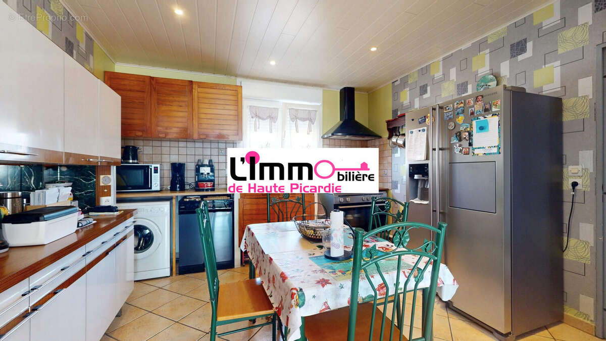 Maison 91 m² à Foucaucourt-En-Santerre  - photo 4