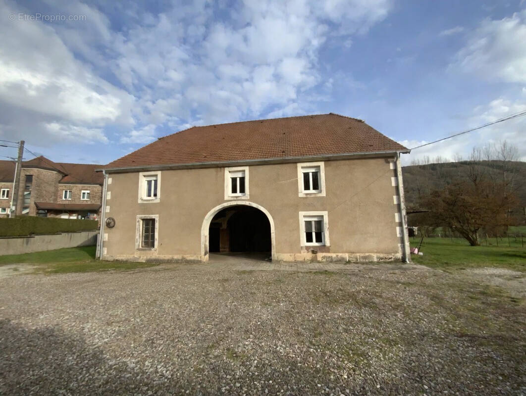 Maison à BELONCHAMP