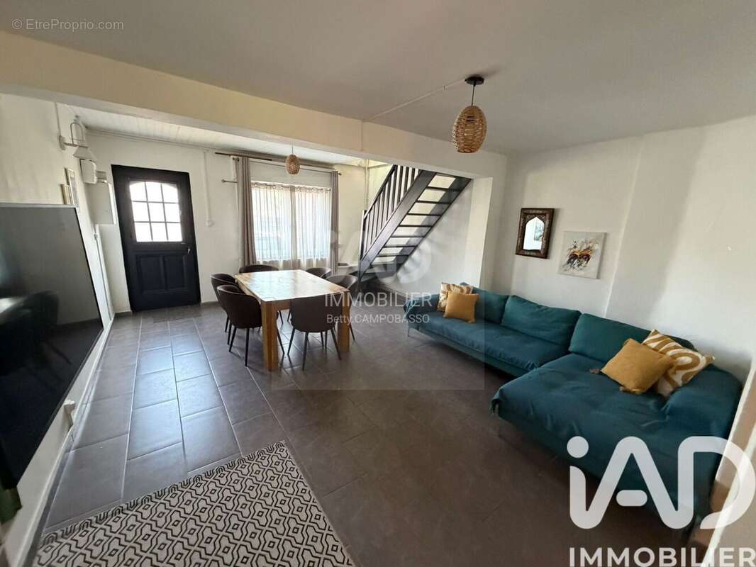 Photo 2 - Maison à RAISMES