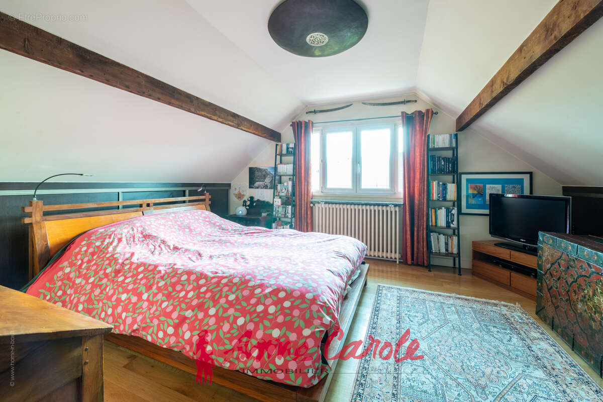 Maison à SAINT-MAUR-DES-FOSSES