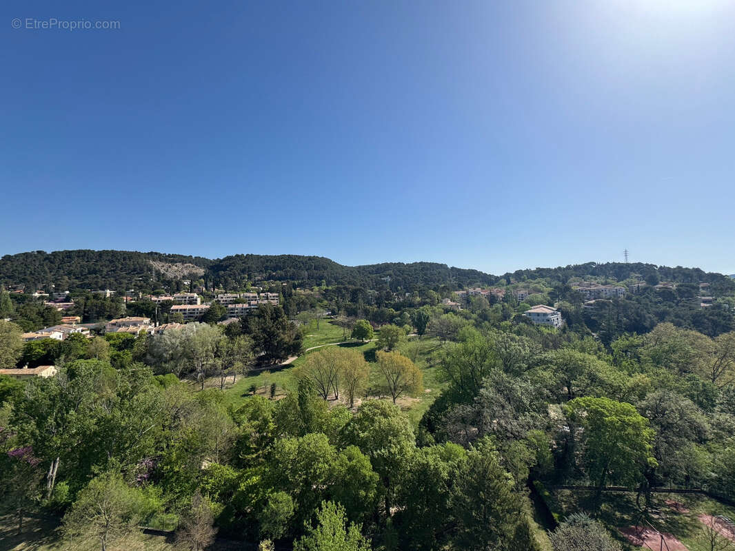 Appartement à AIX-EN-PROVENCE