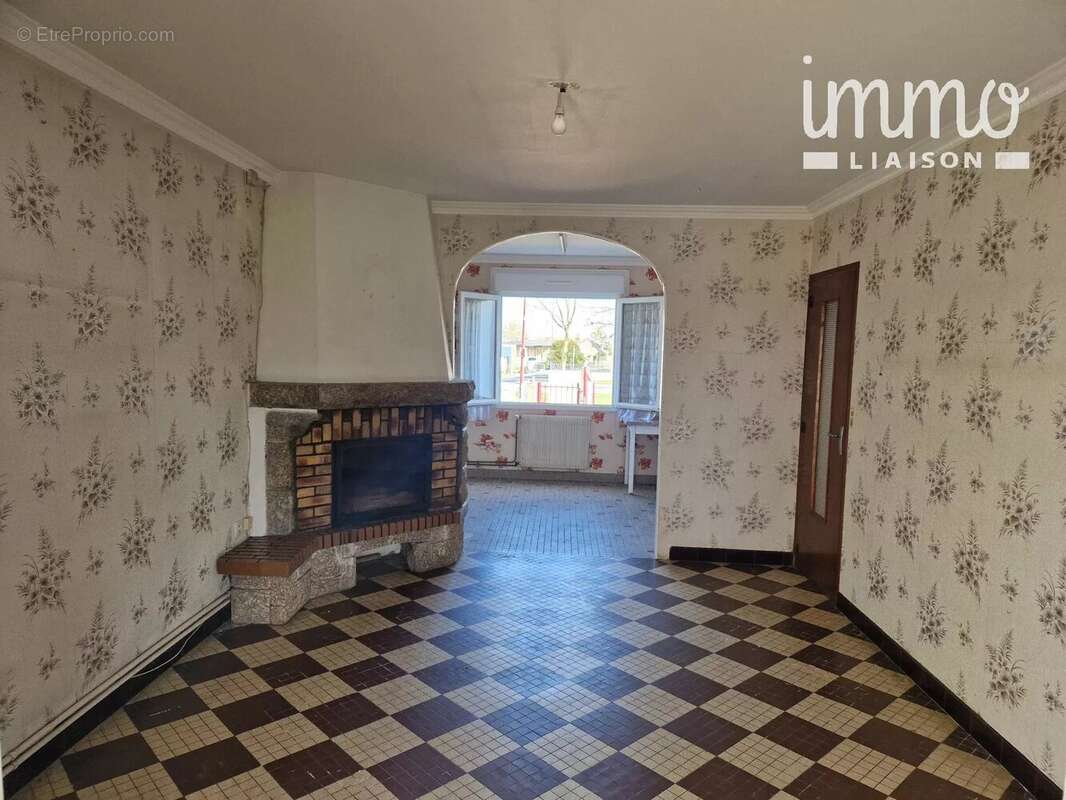 Maison à LES TOUCHES