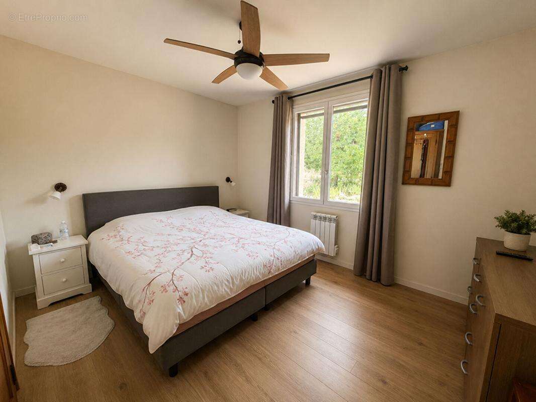 Maison bien entretenue avec studio indépendant, piscine chauffée et dépendances - photo 12