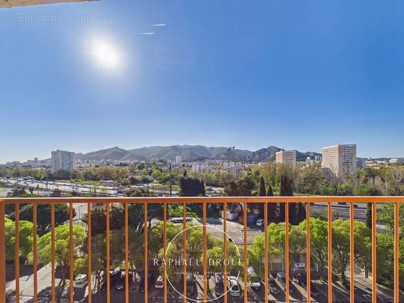 Appartement à MARSEILLE-11E