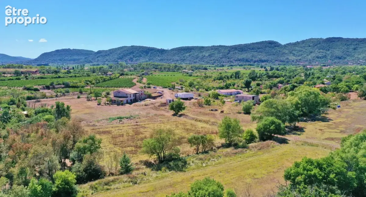 Photo Maison à Le Luc au prix de 990 000€