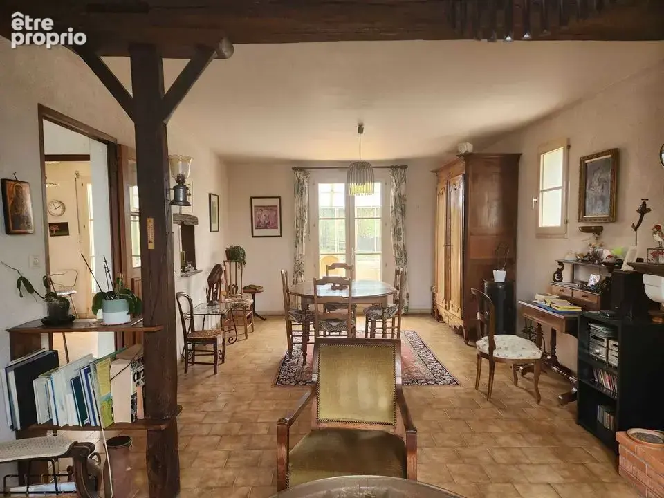 Maison 4 pièces 101 m² à vendre à Le Mesnil-En-Vallee (49410) - photo 1