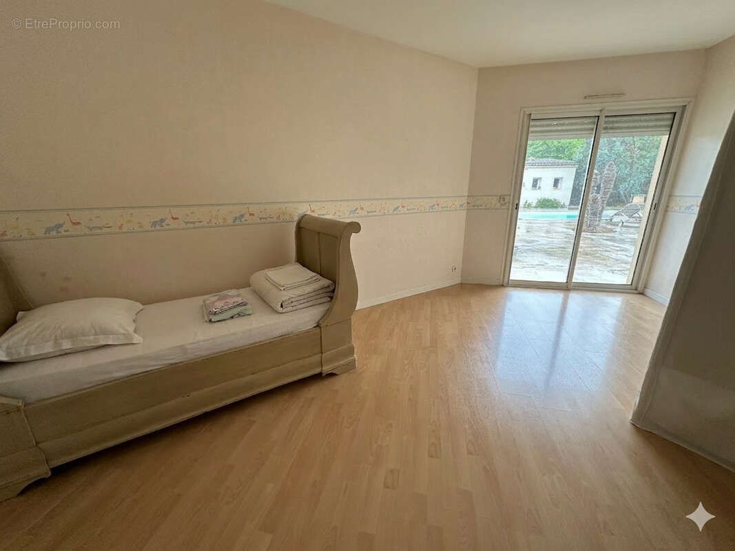 Maison à LE PIAN-MEDOC