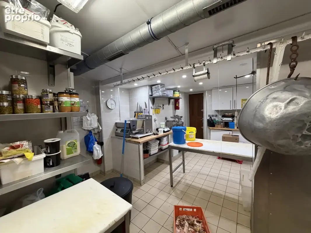 Fond de commerce BOUCHERIE-CHARCUTERIE-TRAITEUR secteur Aigueperse, 600000€ CA , vente 169900€ FAI - photo 5