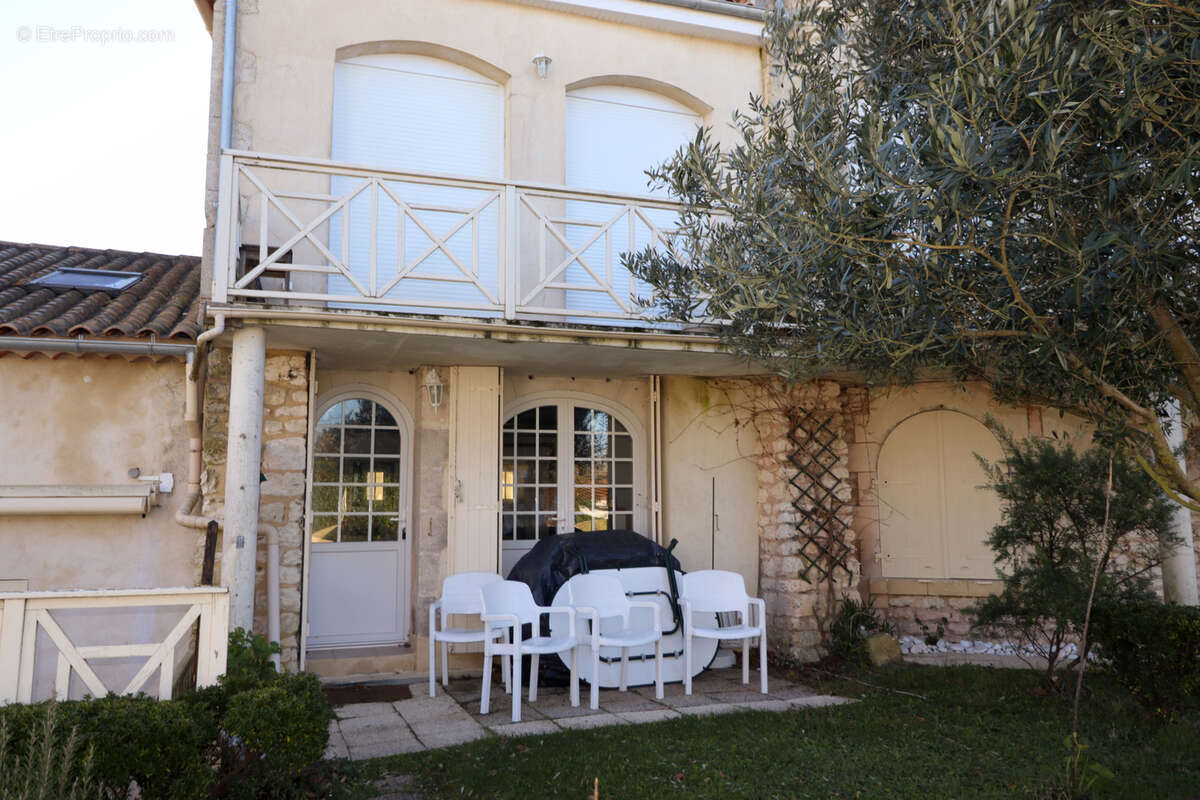 Appartement à MESCHERS-SUR-GIRONDE