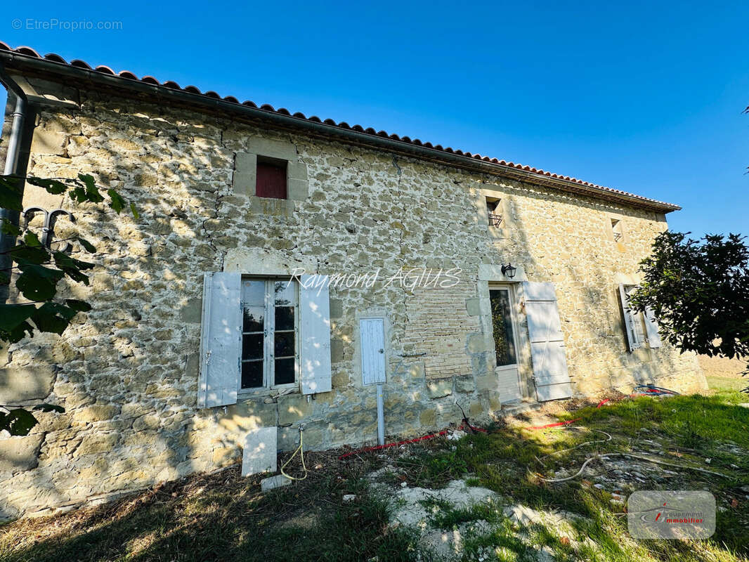 Charmant maison en pierre de 3 chambres avec une vue imprenable - photo 5