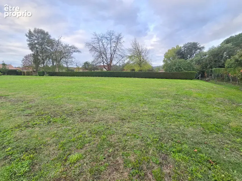 Terrain 1 500 m² à vendre à Le Fleix (24130) - photo 1