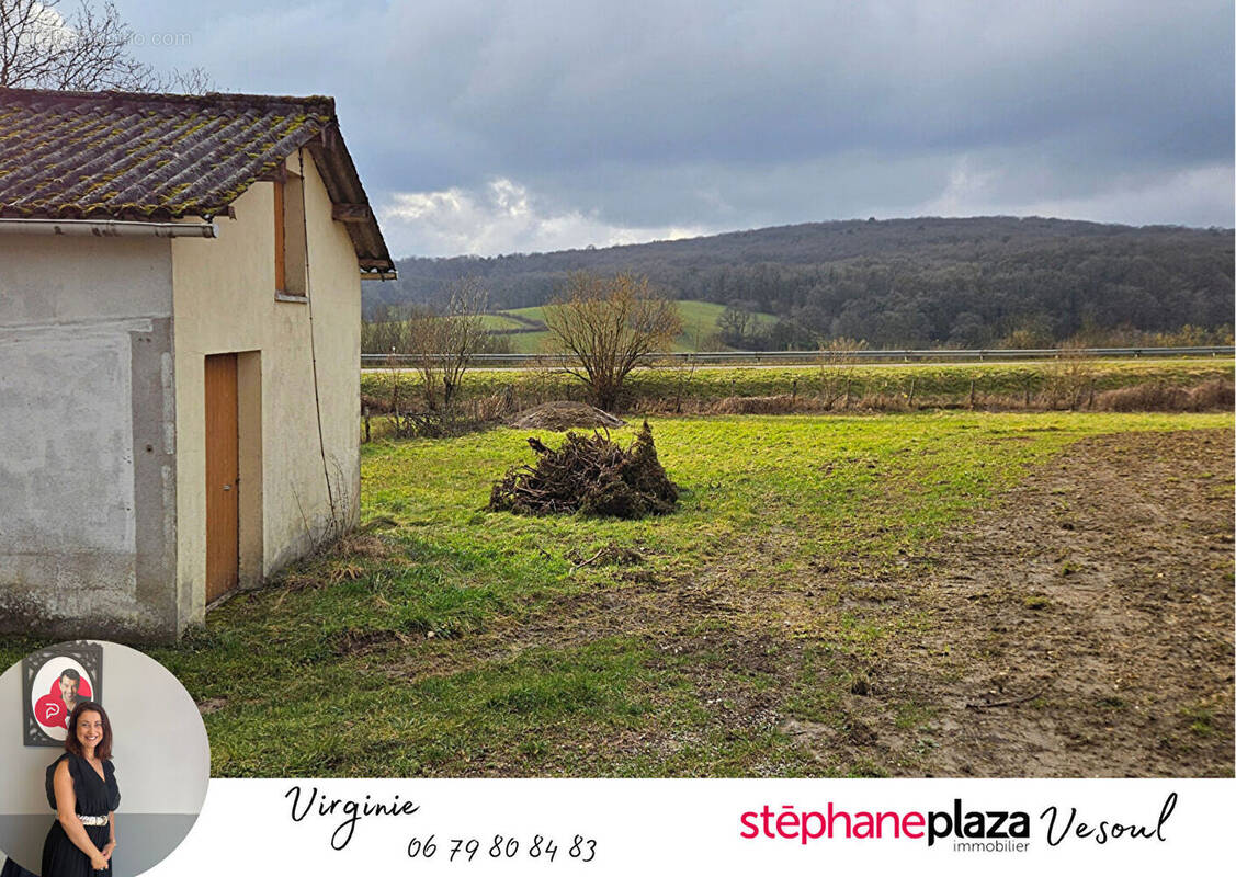 Terrain à VELLEFAUX