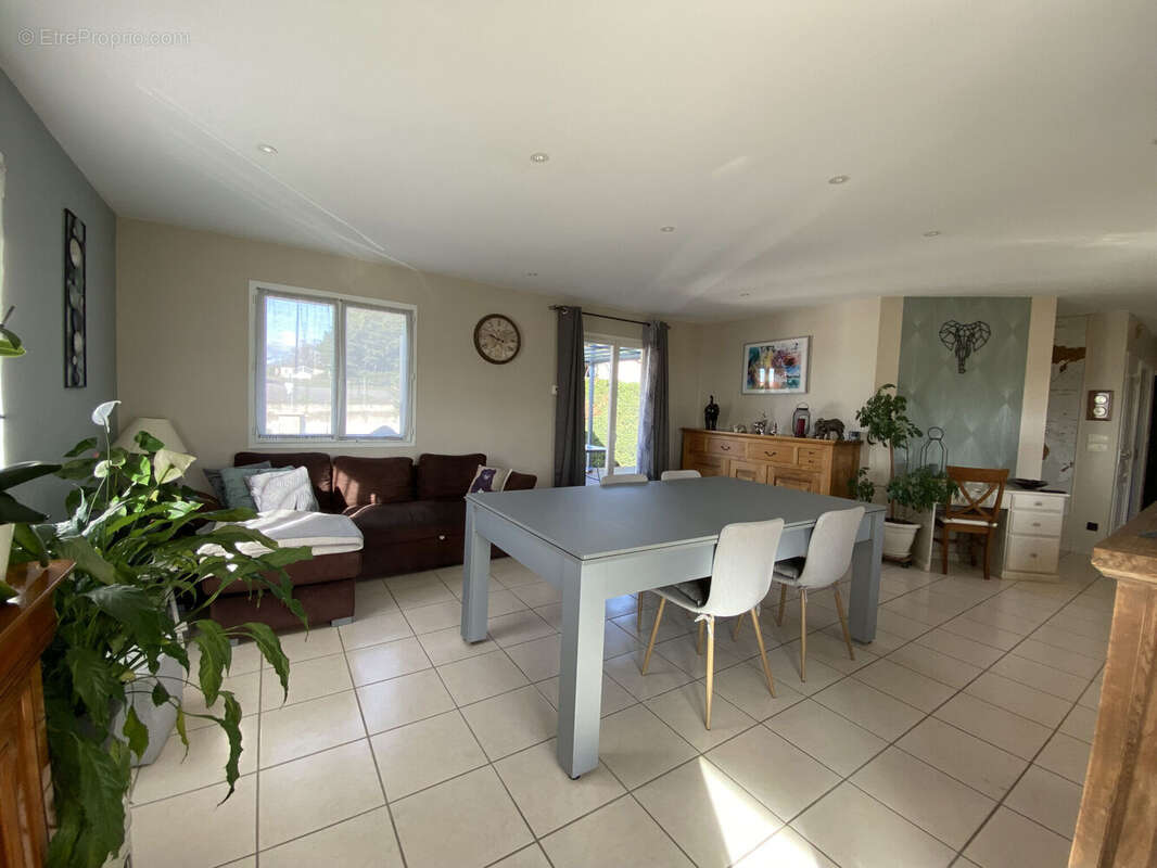 Photo 5 - Maison à NEULISE