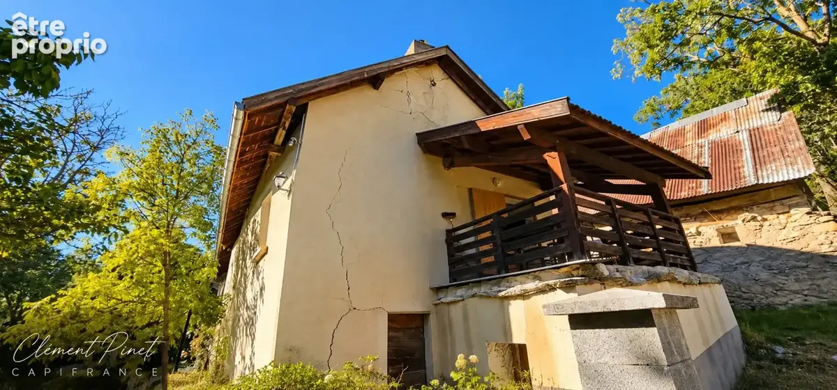 Ancienne ferme à rénover avec dépendance – terrain de 1 895 M² – CHORGES - photo 17