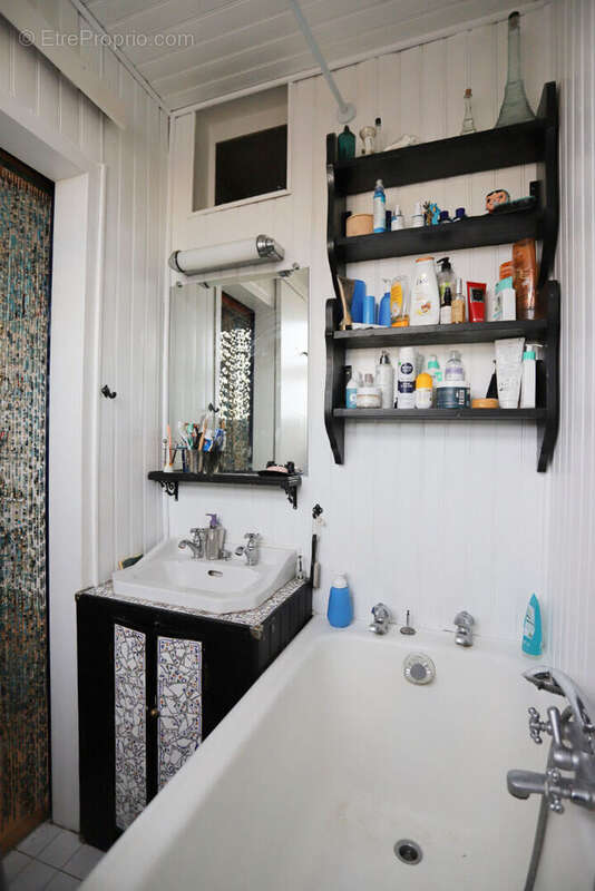 Appartement à PARIS-14E