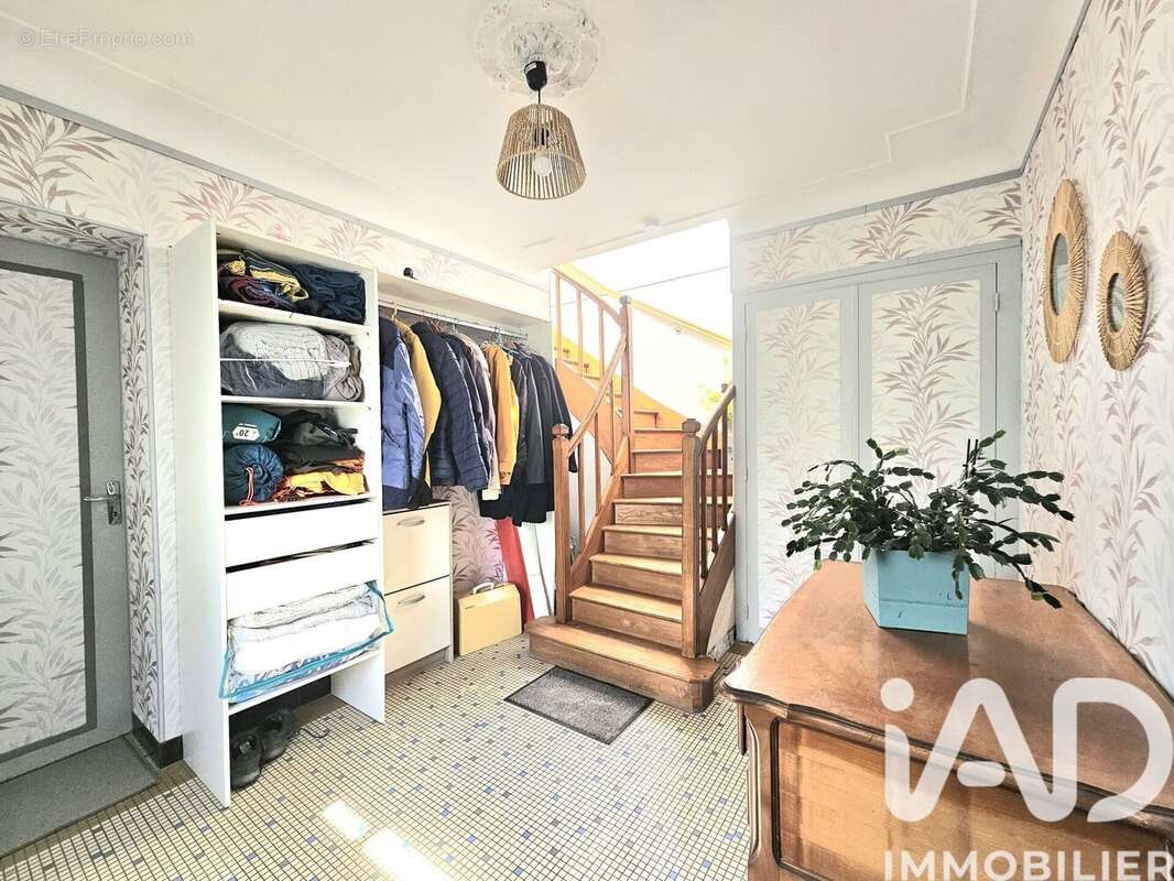 Maison 96 m² à Saint-Georges-De-Rex  - photo 5