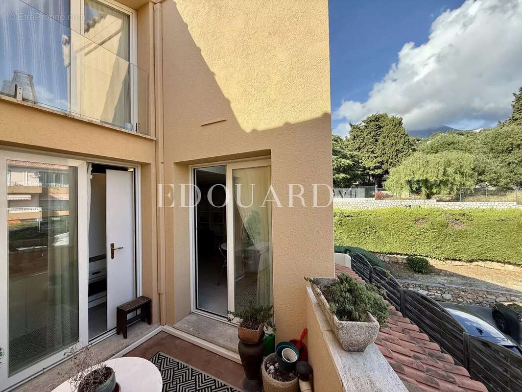 Appartement à ROQUEBRUNE-CAP-MARTIN