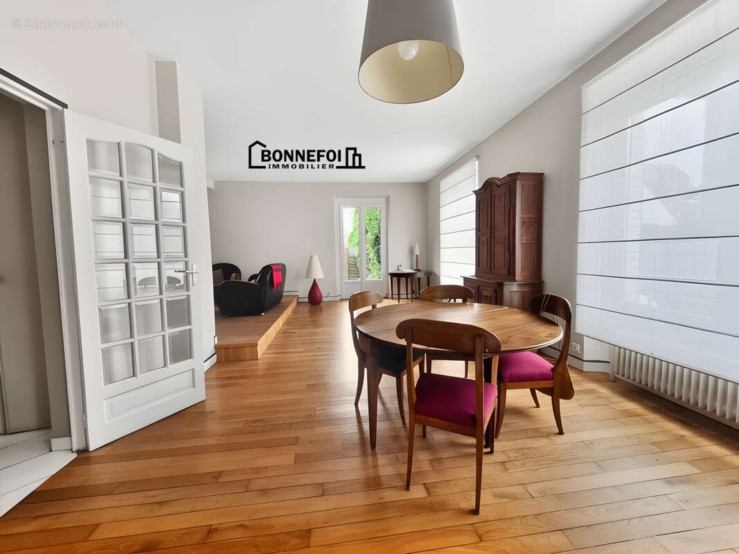 Maison à CHAMPIGNY-SUR-MARNE