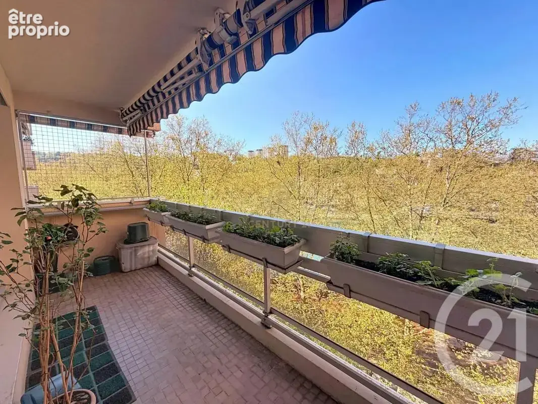 Appartement à LYON-4E