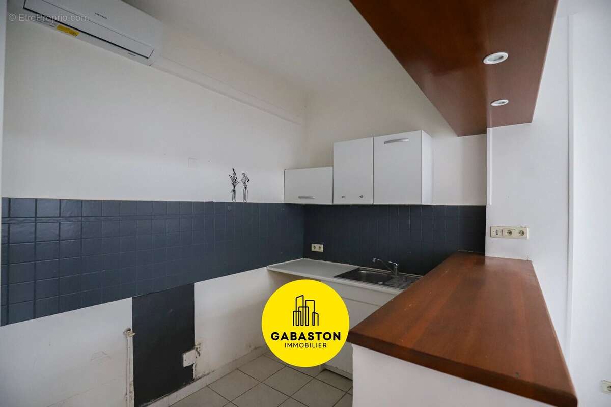 Appartement à MARSEILLE-7E