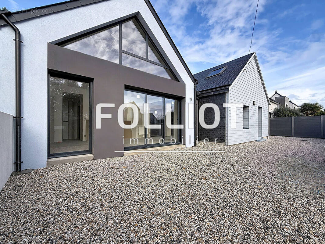 Maison à SAINT-PAIR-SUR-MER